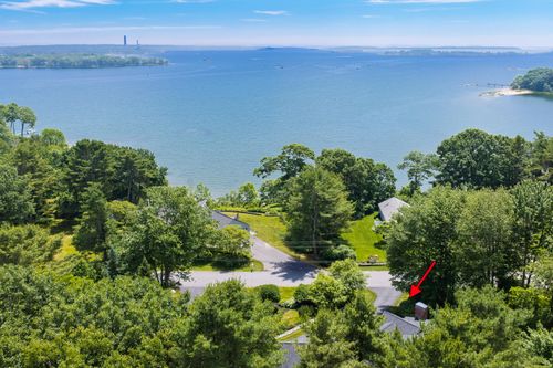 4 Ledge Rd, Cumberland Foreside, ME, 04110-1107 | Card Image