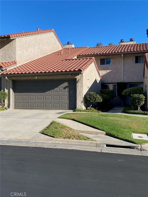 unit-4-19140 Lahey St, Porter Ranch, CA, 91326-1672 | Card Image