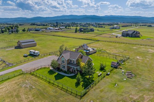990 Farm Rd, Kalispell, MT, 59901-8004 | Card Image