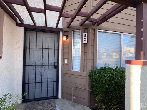 82-4600 Beechwood St, Bakersfield, CA, 93309-6491 | Card Image