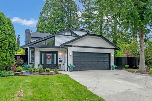 13591 19 Ave, Surrey, BC, V4A6E9 | Card Image