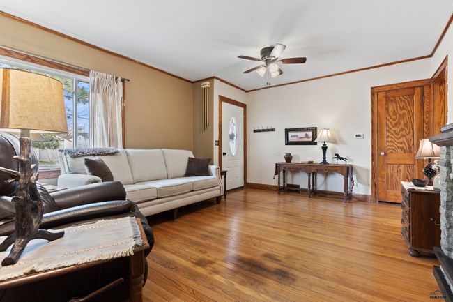 CHESTNUT - 309 Other, House other with 4 bedrooms, 2 bathrooms and null parking in Kadoka SD | Image 9