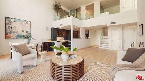 405-1040 4th St, Santa Monica, CA, 90402-1609 | Card Image