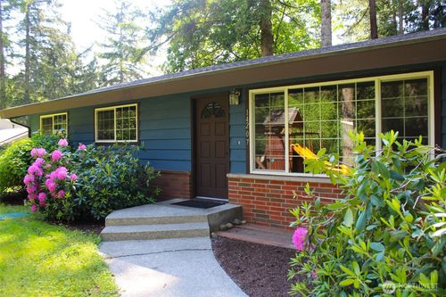 14207 177th Ave Se, Renton, WA, 98059-7619 | Card Image