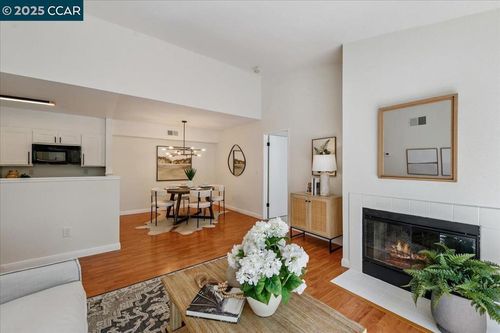 apt-27-115 Reflections Dr, San Ramon, CA, 94583-4713 | Card Image