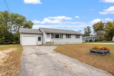 14 Circle Drive, House other with 3 bedrooms, 1 bathrooms and null parking in Hudson NH | Image 1