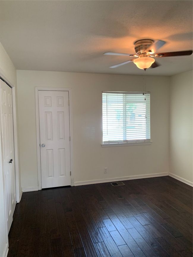 APT-101 - 8811 Dawnridge Cir, Home with 2 bedrooms, 2 bathrooms and 2 parking in Austin TX | Image 4