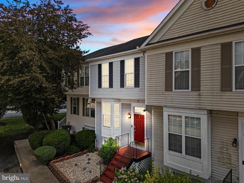 5 Denny Cir, NEWARK, DE, 19702-5925 | Card Image
