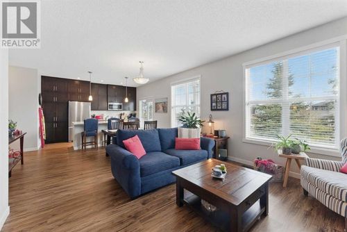 428 Nolan Hill Dr Nw, Calgary, AB, T3R0V4 | Card Image