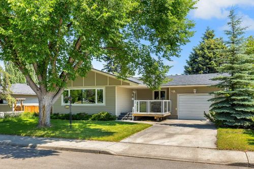 3324 Morley Crescent Nw, Calgary, AB, T2M4K9 | Card Image