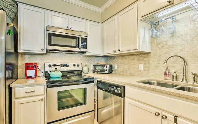 UNIT-208 - 6275 State Highway 361, Condo with 2 bedrooms, 2 bathrooms and 1 parking in Port Aransas TX | Image 5