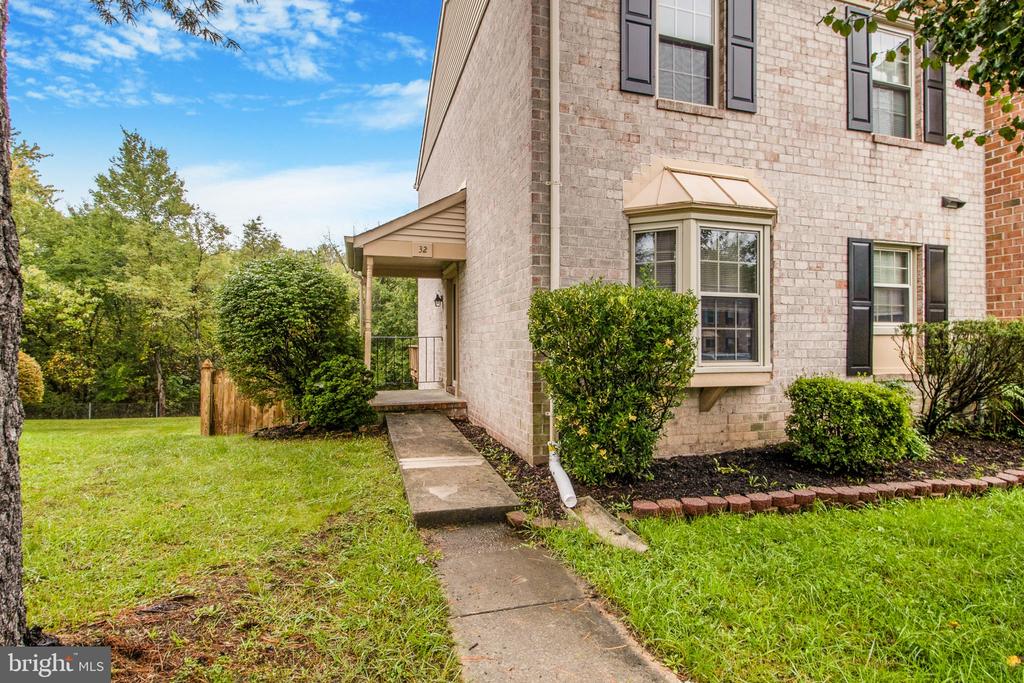 Bartley Ct, Nottingham, MD 21236