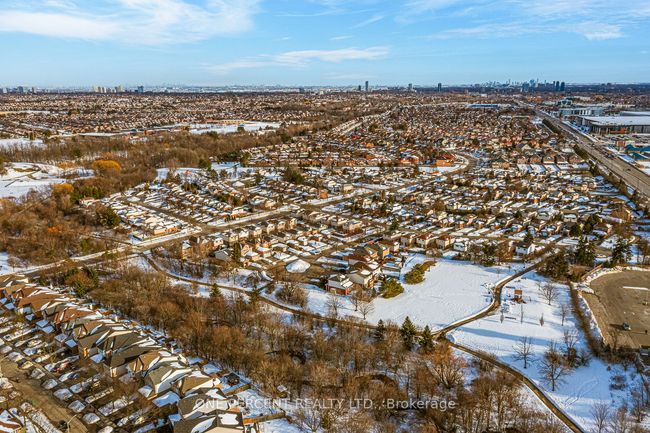 15 Sunshade Pl, House other with 3 bedrooms, 2 bathrooms and 4 parking in Brampton ON | Image 40