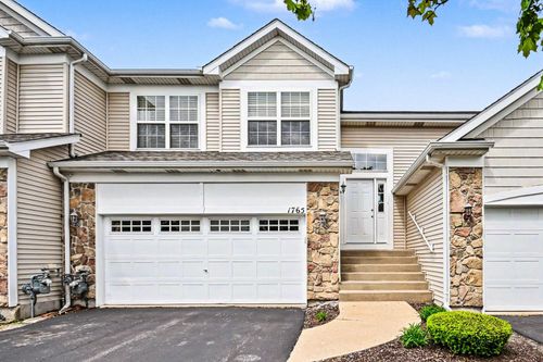 1765 Fieldstone Drive S, Shorewood, IL, 60404 | Card Image