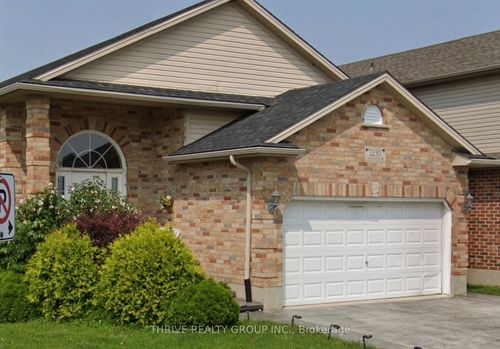 {{alt}} | Card Image