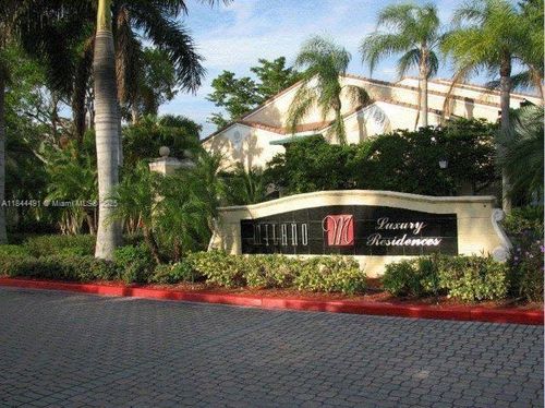 apt-108-1733 Village Blvd, West Palm Beach, FL, 33409-2010 | Card Image