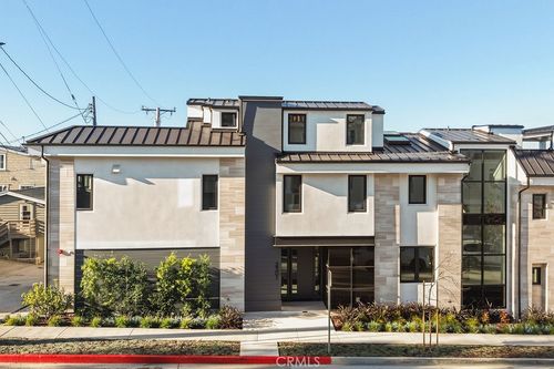 2501 Seaview Ave, Corona del Mar, CA, 92625-2833 | Card Image