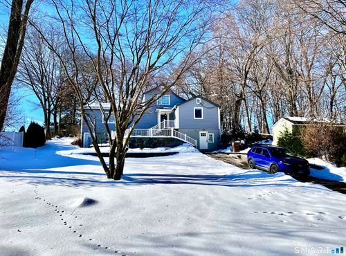 38 Woods End Rd, Stamford, CT, 06905-2727 | Card Image