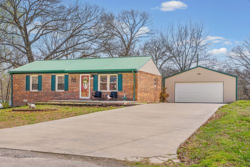 1115 S Tanyard Rd, Cadiz, KY, 42211-8575 | Card Image