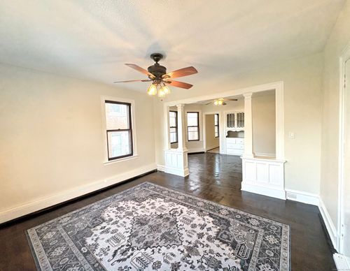 72 Sterling St, Hartford, CT, 06112-2353 | Card Image