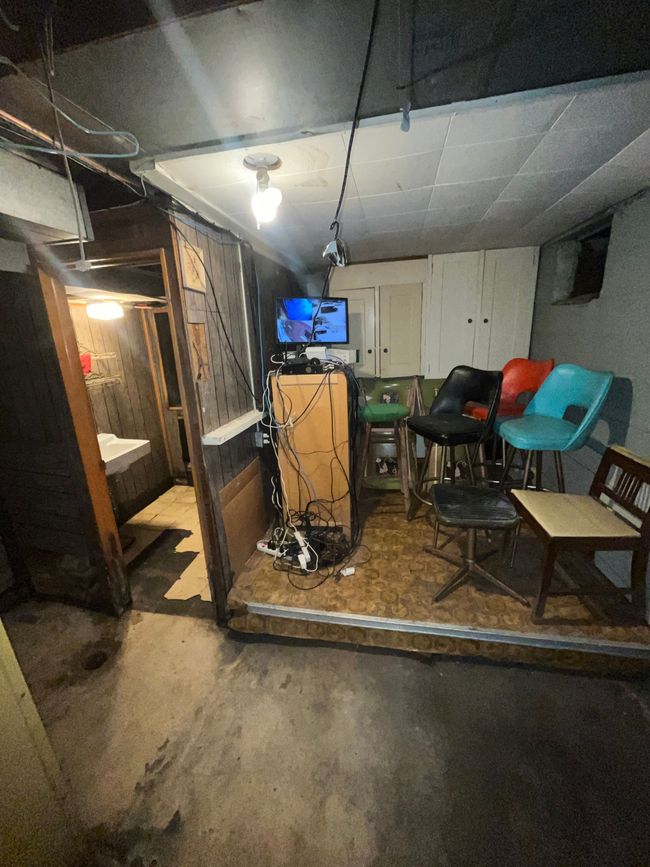 Basement lavatory / security / laundry area | Image 27