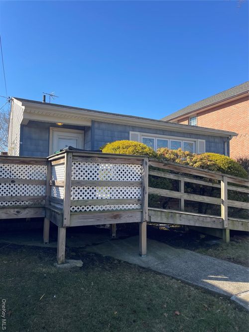 15458 20th Rd, Whitestone, NY, 11357-3806 | Card Image