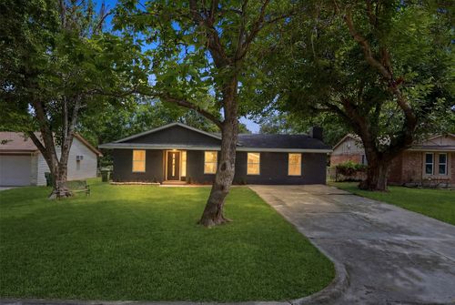 728 Hall Rd, Seagoville, TX, 75159-1732 | Card Image
