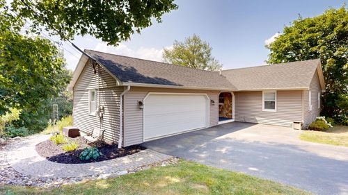 68 Frost Hill Avenue, Lisbon, ME, 04252 | Card Image