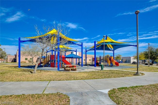 APT-25 - 2941 Country Manor Ln, Condo with 3 bedrooms, 2 bathrooms and null parking in Las Vegas NV | Image 34