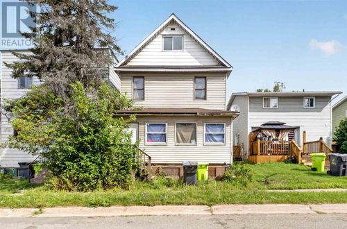 678 Albert St W, Sault Ste. Marie, ON, P6A1C6 | Card Image
