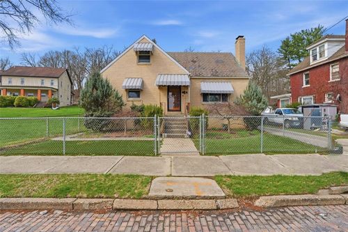 127 Amelia St, McKees Rocks, PA, 15136 | Card Image