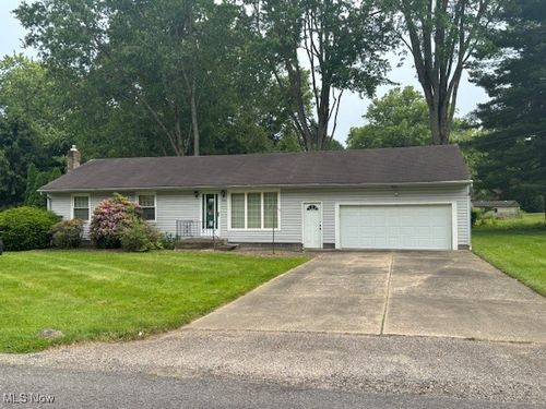 2414 Hennetta Ave, Akron, OH, 44320-1024 | Card Image