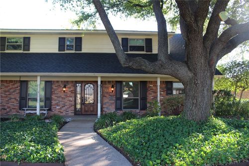 2304 Brennan Dr, Plano, TX, 75075-6618 | Card Image