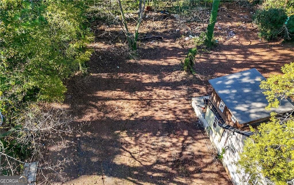 Land in Atlanta