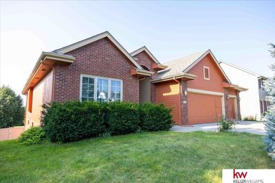 313 Pheasant Run Lane, House other with 3 bedrooms, 3 bathrooms and 3 parking in Papillion NE | Image 3