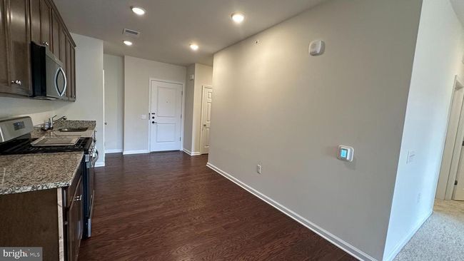405 - 1 Culvert Dr, Condo with 2 bedrooms, 1 bathrooms and null parking in WEST WINDSOR NJ | Image 14