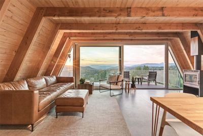 1857/1859 River Queen Lane, Home with 6 bedrooms, 4 bathrooms and null parking in Steamboat Springs CO | Image 3