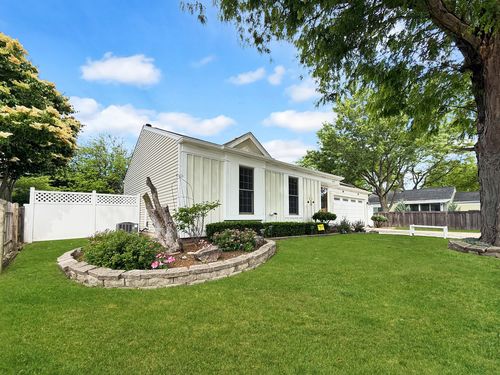 2630 Stubblefield Court, Aurora, IL, 60504 | Card Image