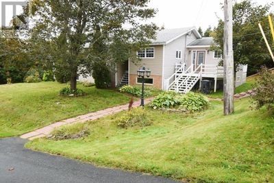 27 Quilty's Rd, House other with 4 bedrooms, 4 bathrooms and null parking in Paradise NL | Image 2