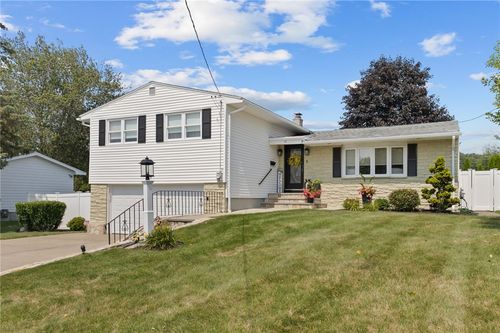 17 Belvedere St, Johnston, RI, 02919-2508 | Card Image