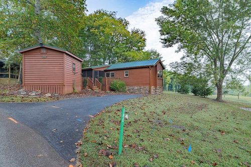 180 Chimney Rdg, Blairsville, GA, 30512-8446 | Card Image