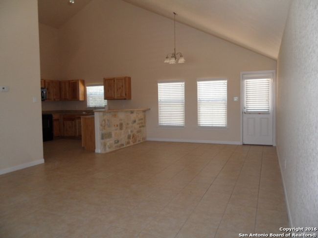 1211 Rimrock Cv, House other with 3 bedrooms, 2 bathrooms and null parking in Spring Branch TX | Image 5