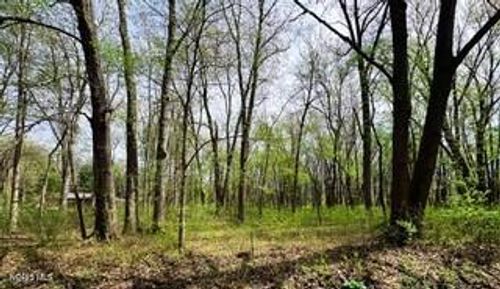 6046 Roan Rd, Sylvania, OH, 43560-1527 | Card Image