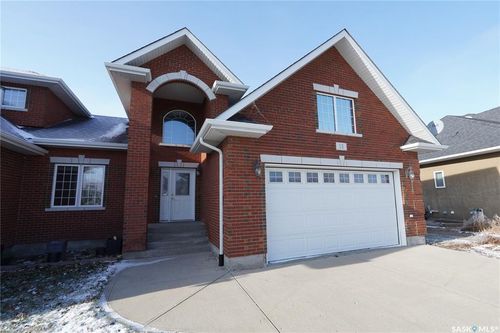 15 Christopher Pl, White City, SK, S4L0B1 | Card Image