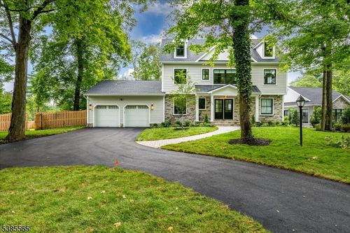 569 Riverside Dr, Princeton, NJ, 08540-4007 | Card Image