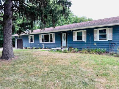 701 Middlebury Street, House other with 3 bedrooms, 2 bathrooms and null parking in Goshen IN | Image 1