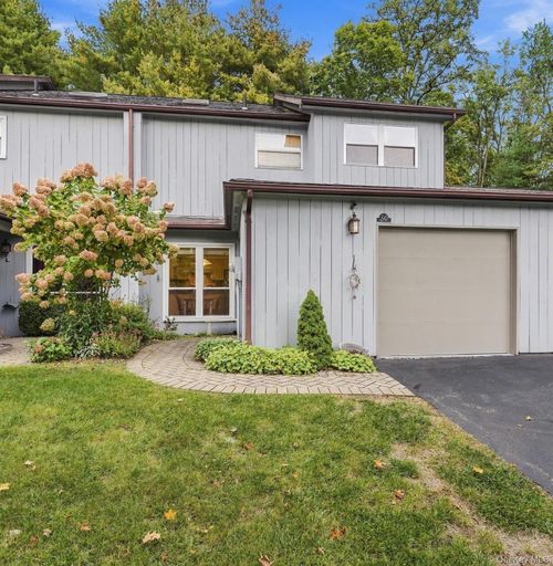 30 E Knoll, Rhinebeck, NY, 12572 | Card Image