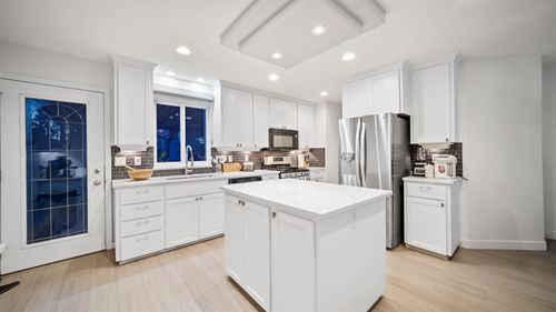 {{alt}} | Card Image