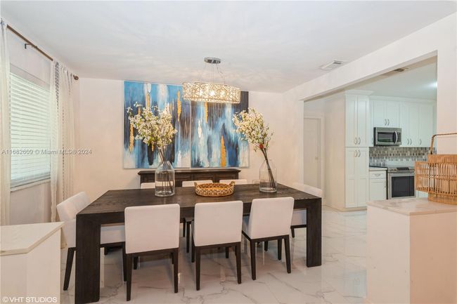 8135 Sw 136 Th St, House other with 4 bedrooms, 2 bathrooms and null parking in Pinecrest FL | Image 6