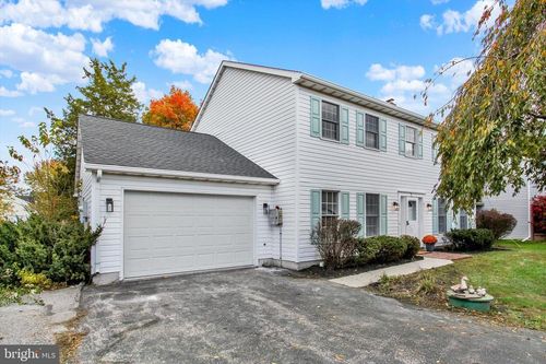 871 Sherman Dr, GETTYSBURG, PA, 17325-8956 | Card Image